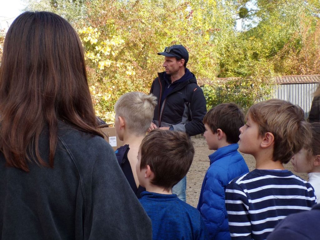 Naviguer entre copains