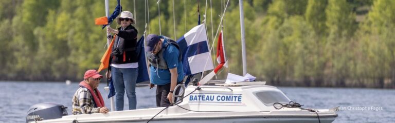 Lire la suite à propos de l’article Se former à l&rsquo;arbitrage et découvrir le monde passionnant de la régate